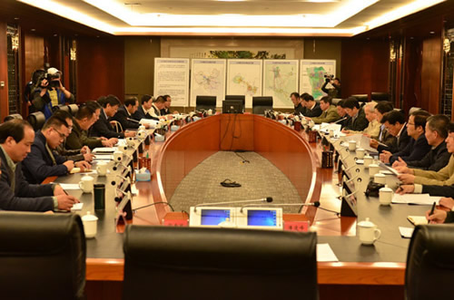 蘭州亞太股份公司榮獲2013“甘肅十大誠信企業(yè)”稱號(hào)